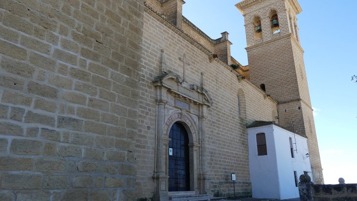 Panorámica de Osuna con la Colegiata renacentista y la antigua Universidad en lo alto del cerro